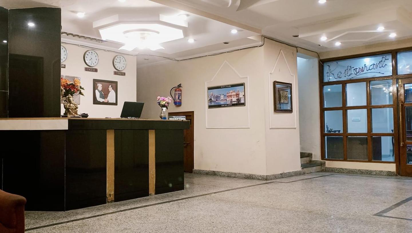 Hotel Kalinga Intercontinental Manali Bagian luar foto