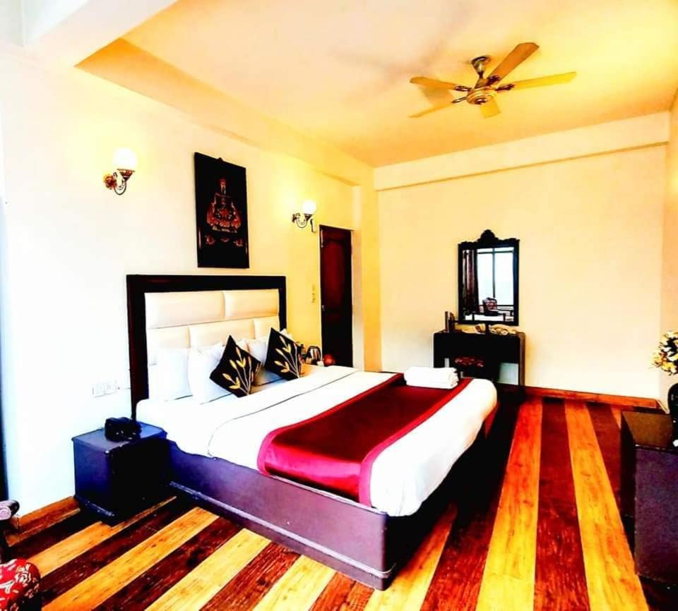 Hotel Kalinga Intercontinental Manali Bagian luar foto